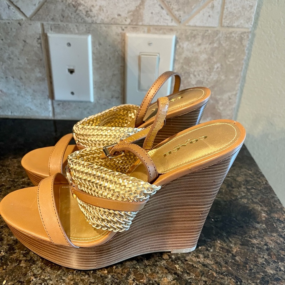 New Coach ginger/ gold wedges .Signature logo . - Picture 9 of 12